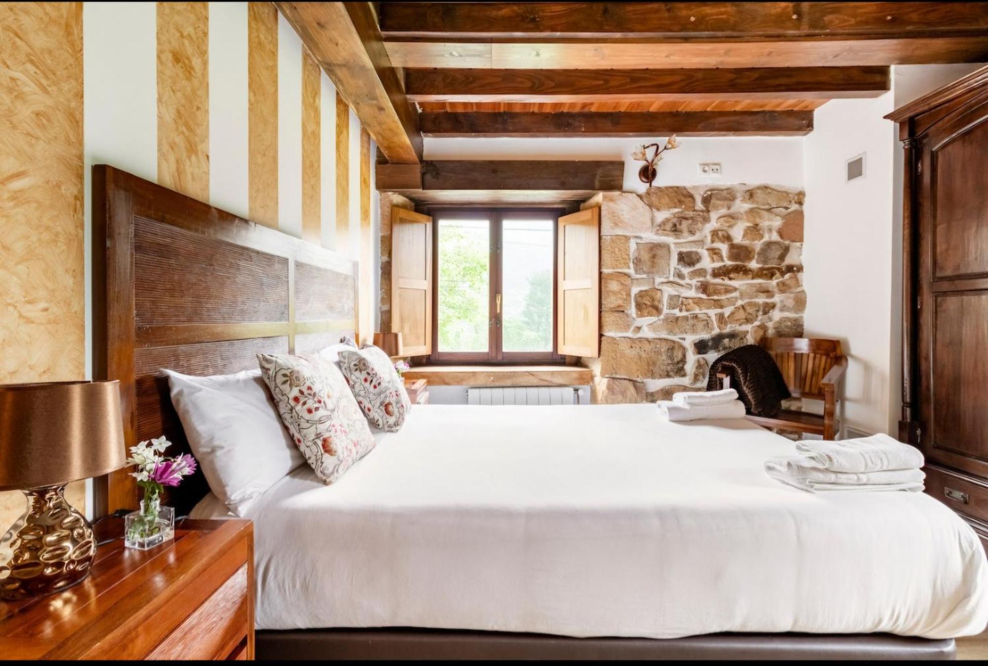 Casa De Pueblo Las Golondrinas De Luena San Miguel de Luena Buitenkant foto