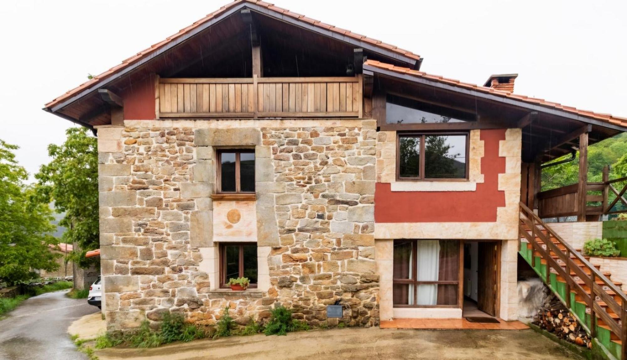 Casa De Pueblo Las Golondrinas De Luena San Miguel de Luena Buitenkant foto