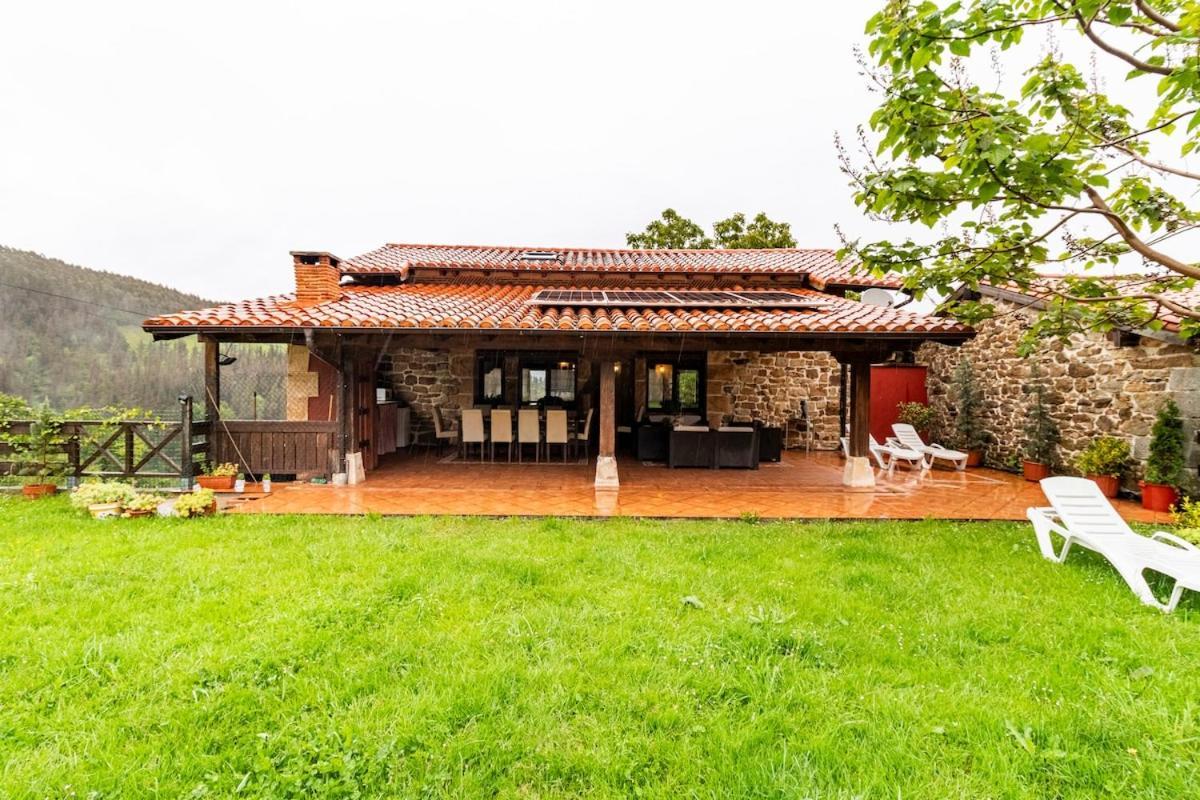 Casa De Pueblo Las Golondrinas De Luena San Miguel de Luena Buitenkant foto